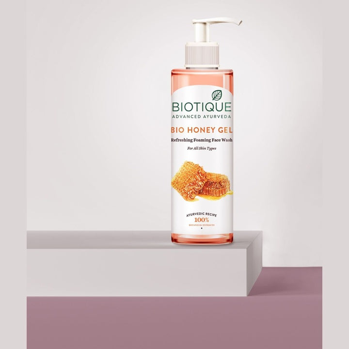 Biotique Honey Gel Soothe & Nourish Foaming Face Wash To Target Dry Skin 200 ml