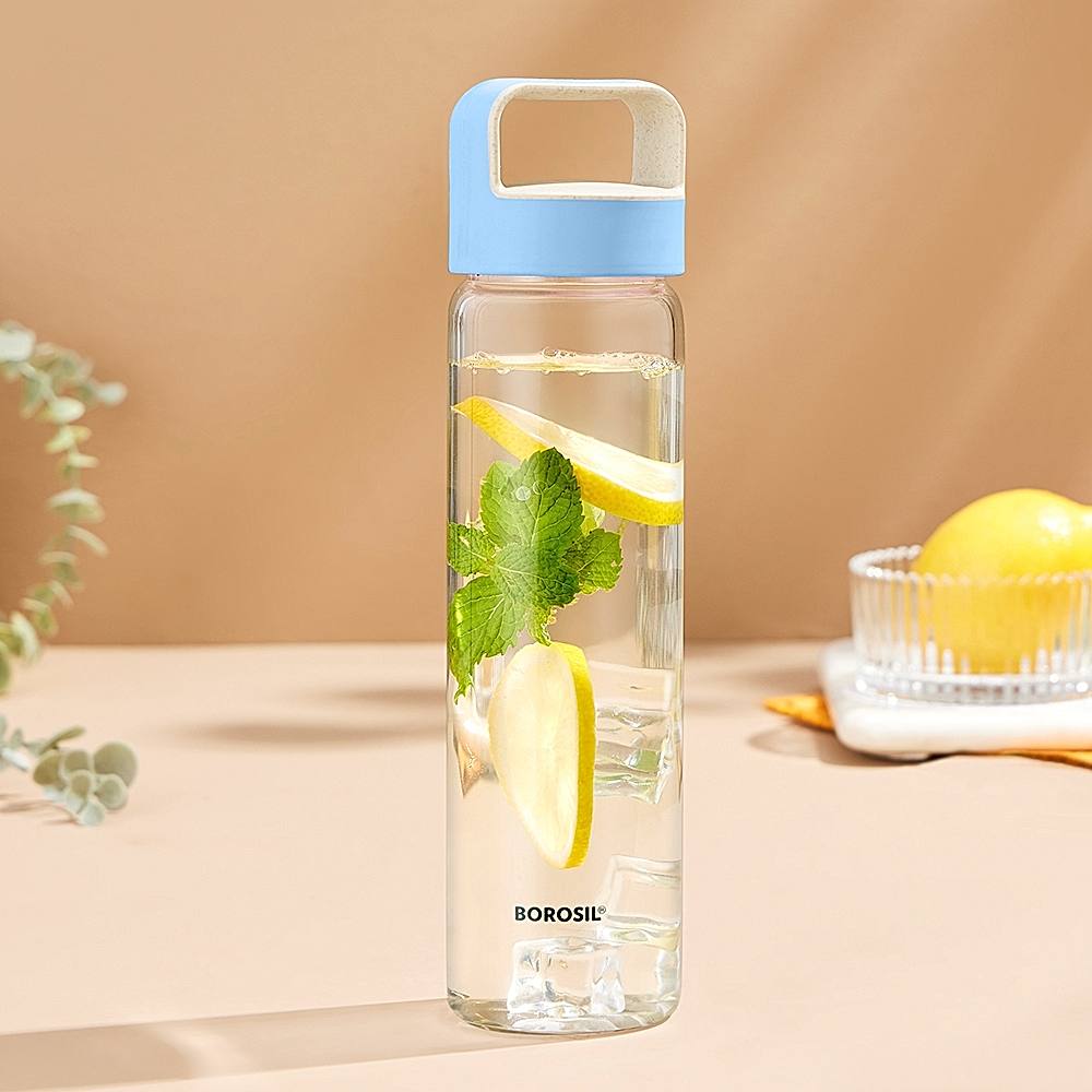 Borosil Neo Borosilicate Glass Water Bottle With Blue Lid - 550 ml