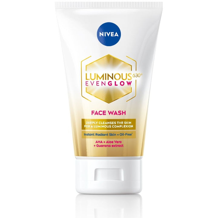 Nivea Luminous Even Glow Oil Free Face Wash with AHA & Aloe Vera for Deep Clean - 100 ml